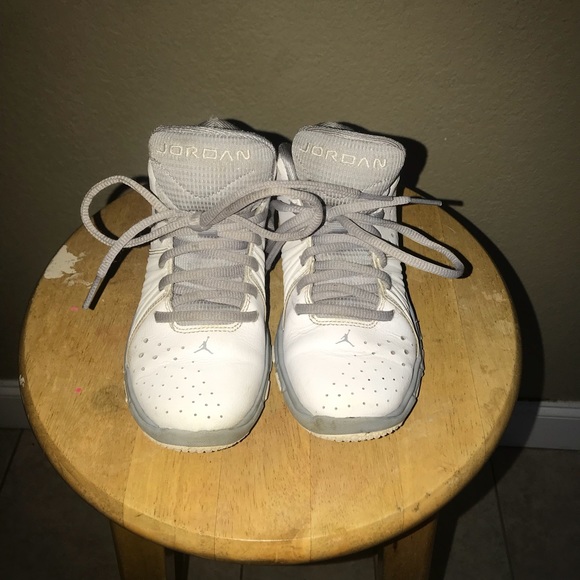 Jordan Sneakers 👟 - Picture 1 of 3